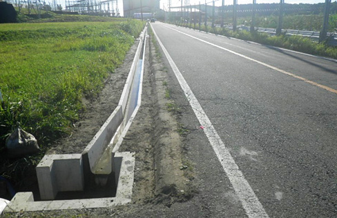 写真：道路補修工事（側溝整備） 後